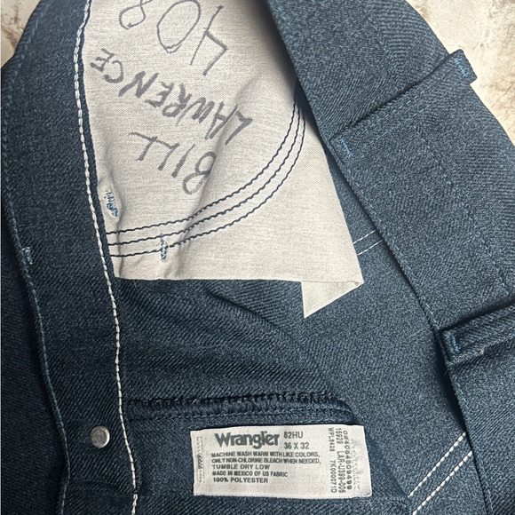 Wrangler ~ Vintage ~ Blue ~ Men’s Size 36/32 ~ Bell Bottom/ Western Pants - Picture 15 of 15